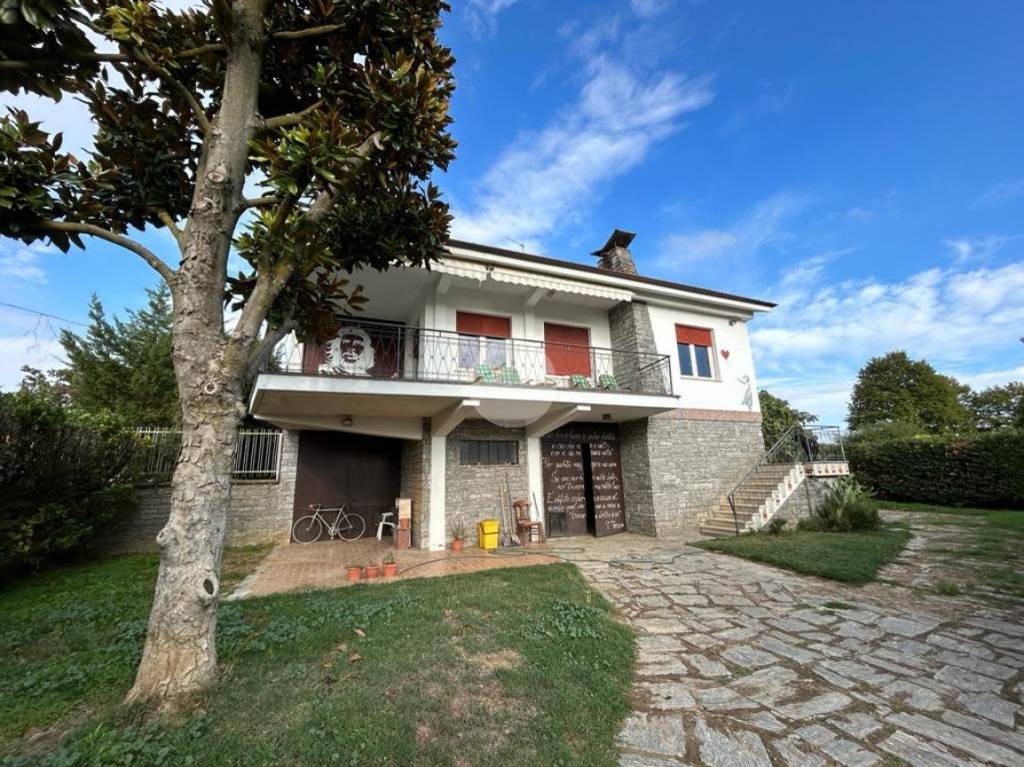 Villa in vendita a Portacomaro via Miravalle Buffetto, 15