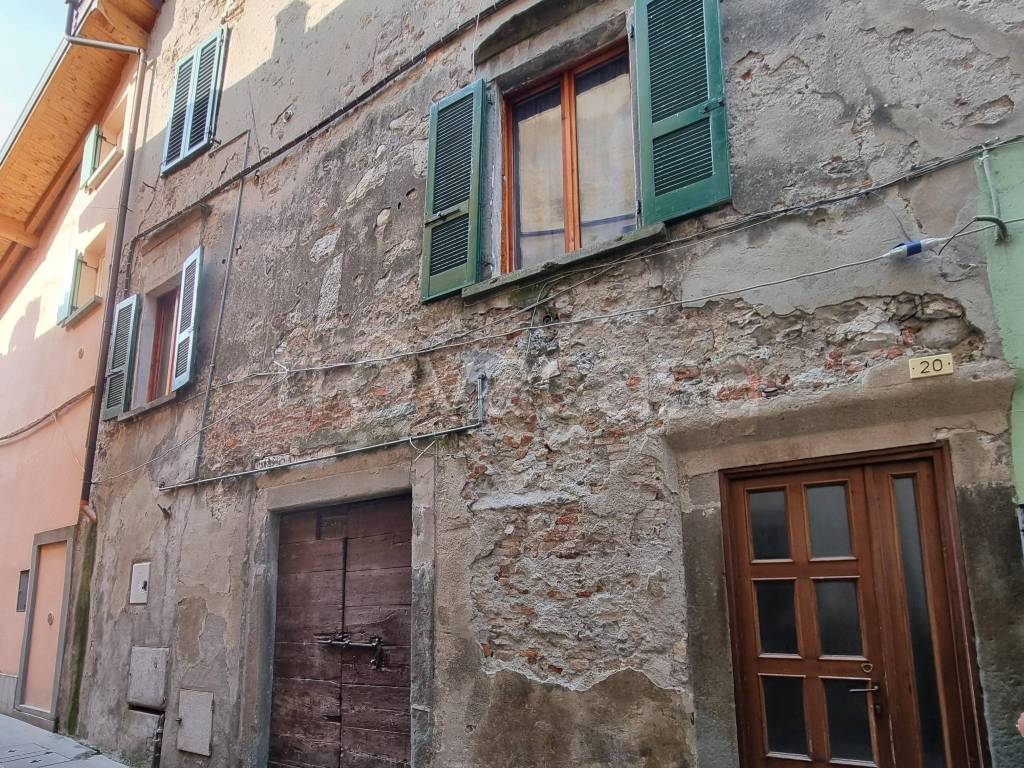 Appartamento in vendita a Pisogne via Torrazzo, 18