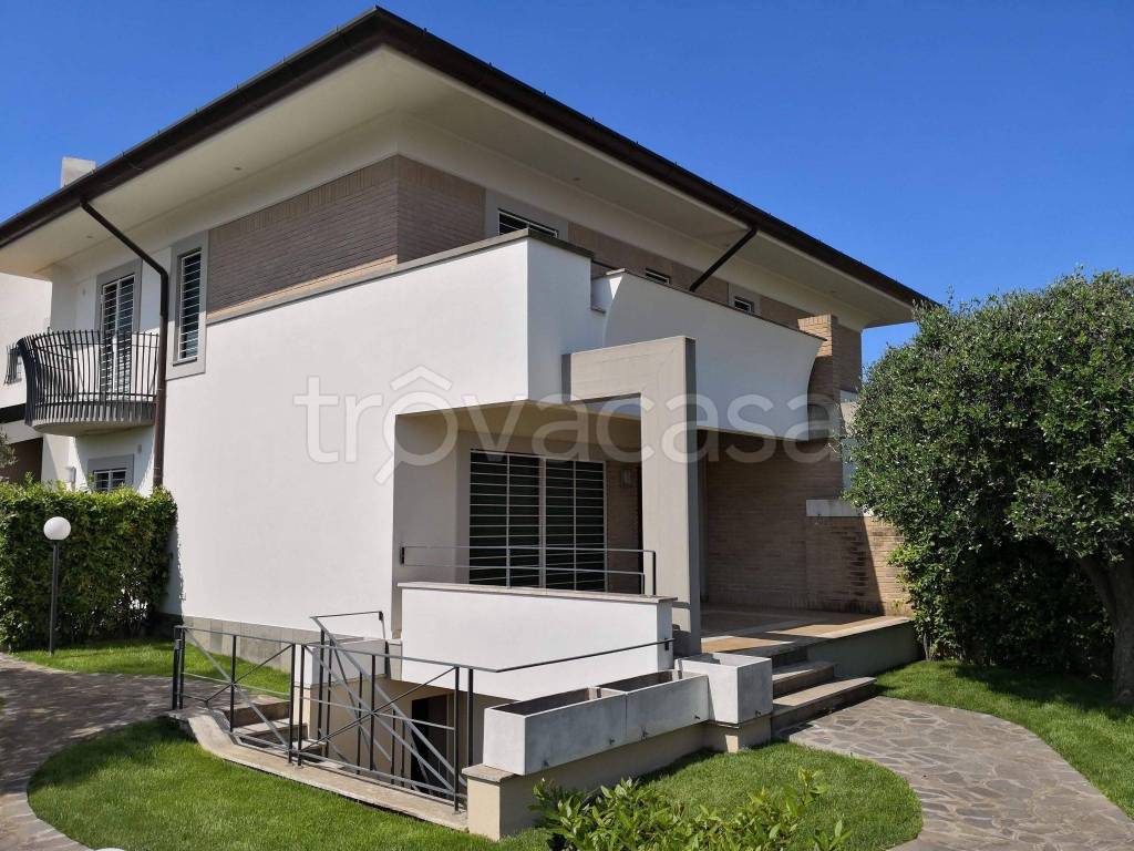 Villa a Schiera in in vendita da privato ad Anzio viale di Valle Schioia, 122a