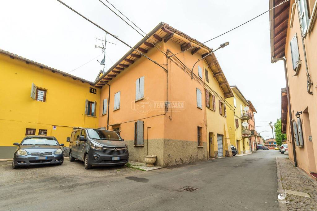Casa Indipendente in vendita a Castelfranco Emilia via Venezia 25