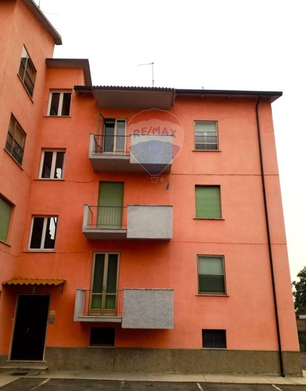 Appartamento in vendita a Pieve del Cairo via Francesco Ricchieri, 5
