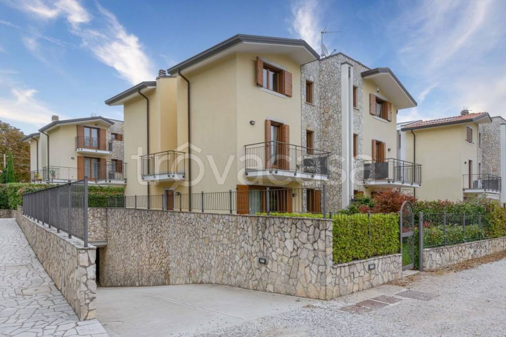 Villa Bifamiliare in vendita a Trieste via dell'Hermada, 24/5