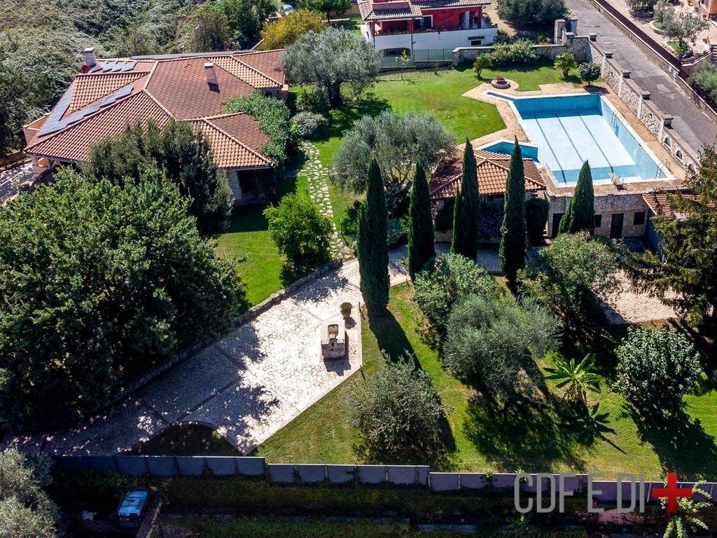Villa in vendita a Riano via Monte Lungo