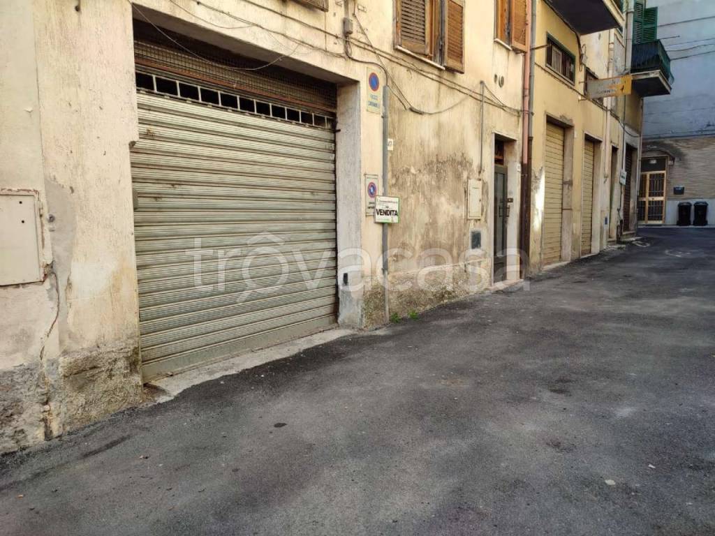 Garage in vendita a Frosinone via Moccia