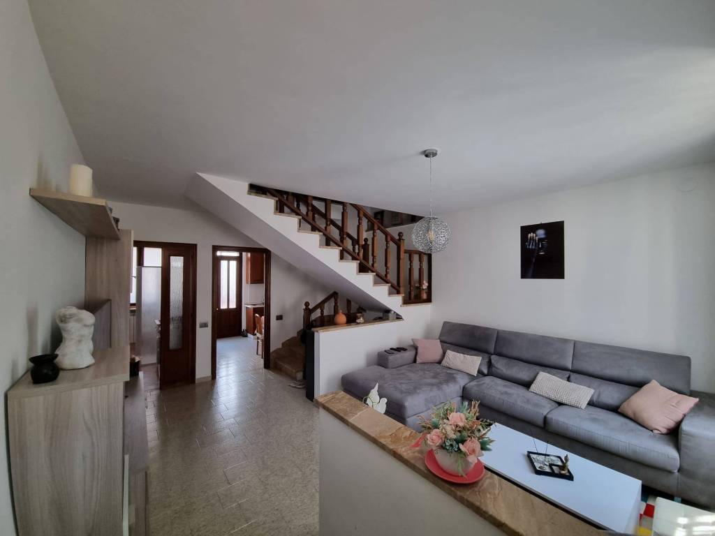 Villa in in vendita da privato a Ostiano via Alessandro Manzoni, 31