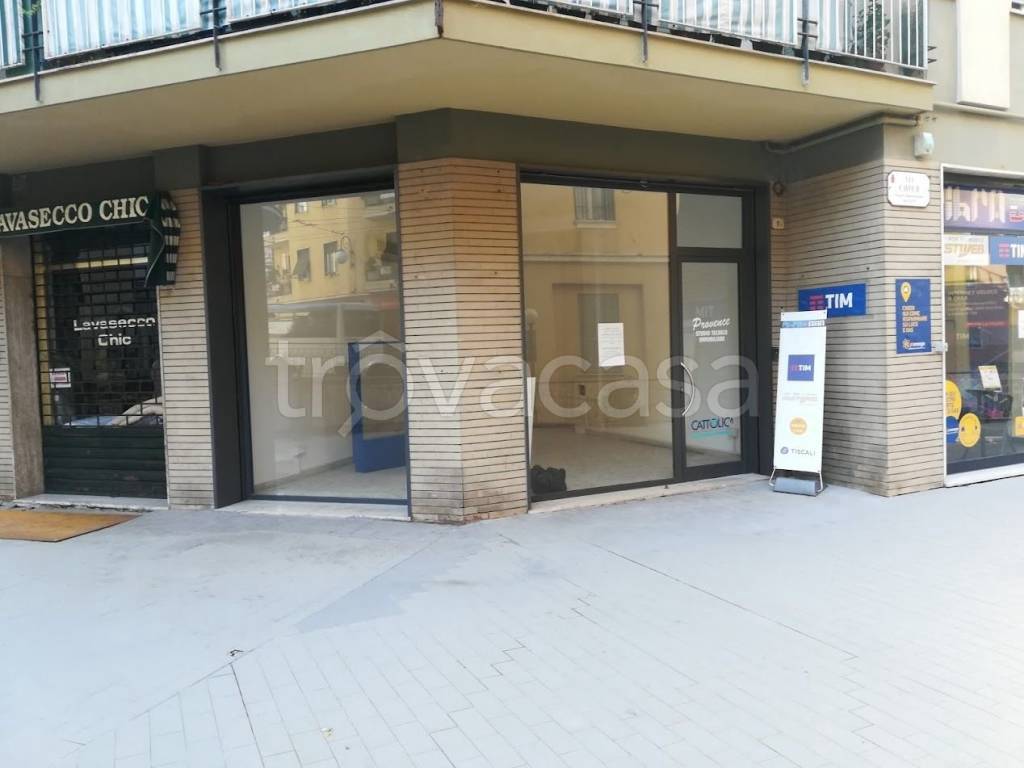 Agenzia Viaggi e Turismo in in affitto da privato a Ventimiglia via Camillo Benso di Cavour, 9A