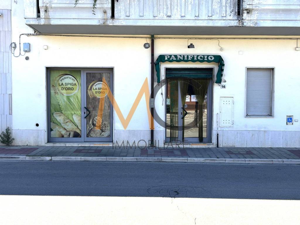 Panificio/Forno in vendita a Petacciato via Pietravalle, 14