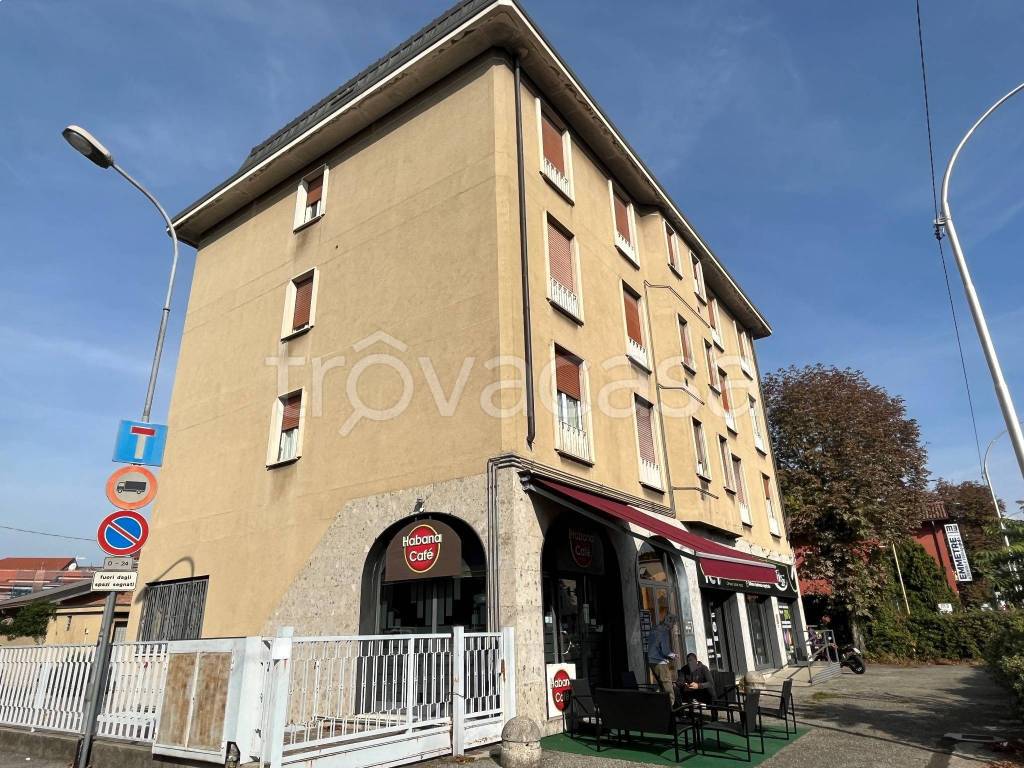 Appartamento in vendita a Cernusco Lombardone via Spluga, 46
