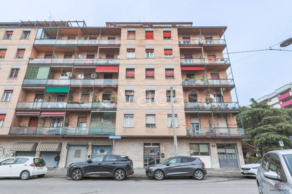 Appartamento in vendita a Bologna via Francesco Baracca