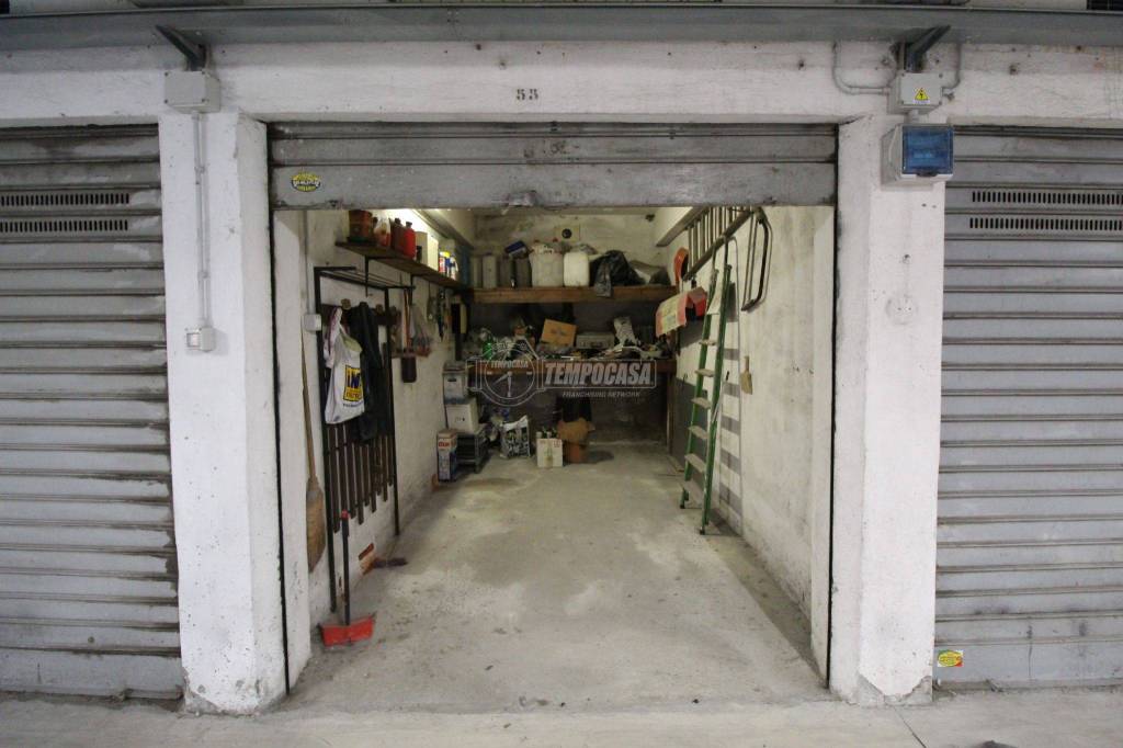 Garage in vendita a Nichelino via Pinerolo