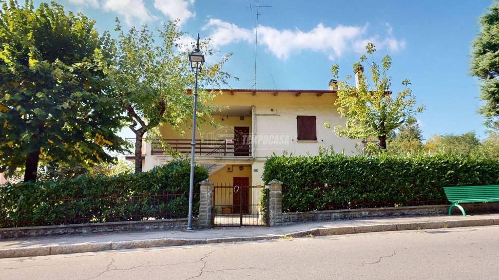 Appartamento in vendita a Zocca via Monteombraro 809
