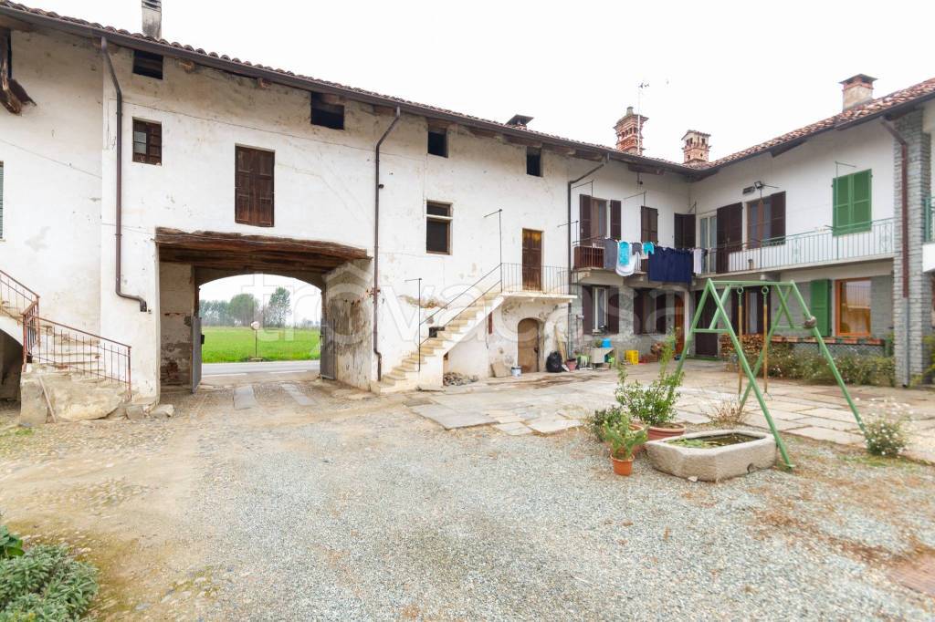 Casa Indipendente in vendita a Cardè località Milleni, 2