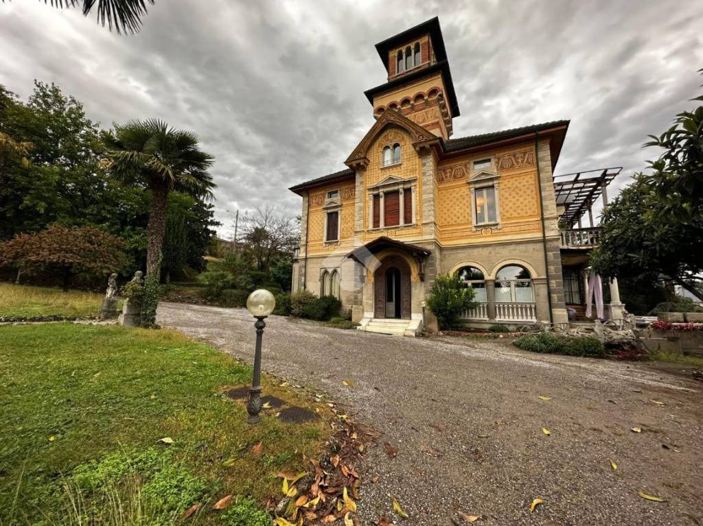 Appartamento in vendita a Palazzolo sull'Oglio via Valle Calepio, 46