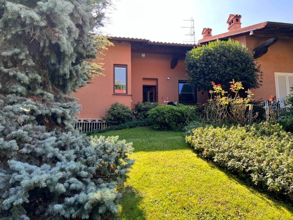 Villa in vendita a Inverigo via sant'ambrogio, 6