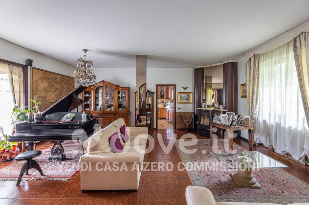 Villa in vendita a Castellanza via t. Campanella, 8
