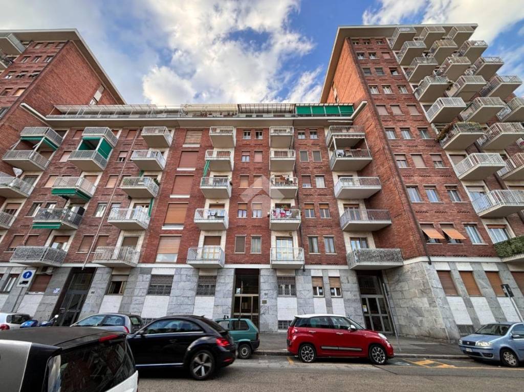 Appartamento in vendita a Torino via Monte Rosa, 195