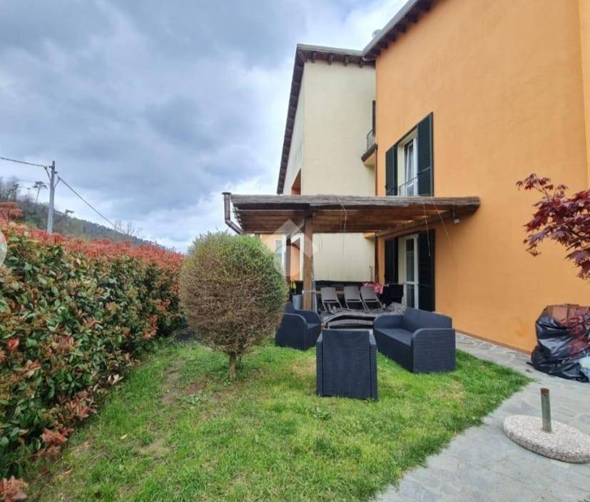 Casa Indipendente in vendita a Riccò del Golfo di Spezia strada Provinciale della Val Graveglia