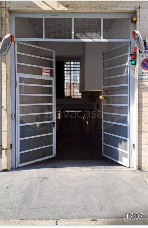Garage in vendita a Torino via Orsiera