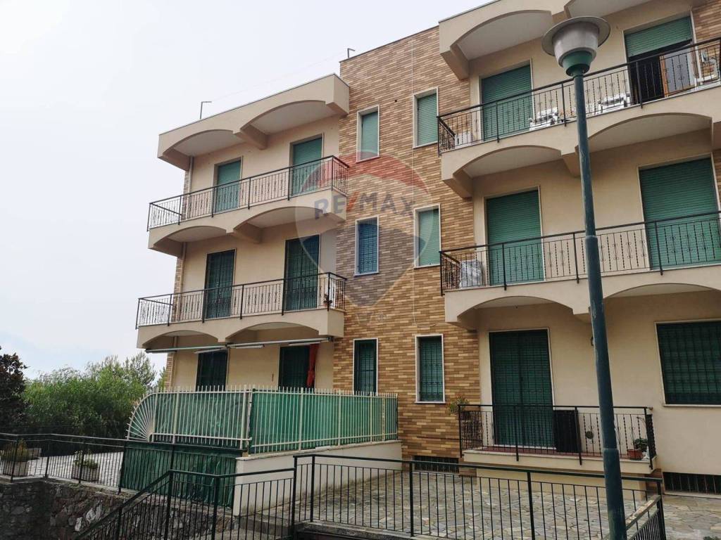 Appartamento in vendita a Ceriale via Sant'Eugenio, 18