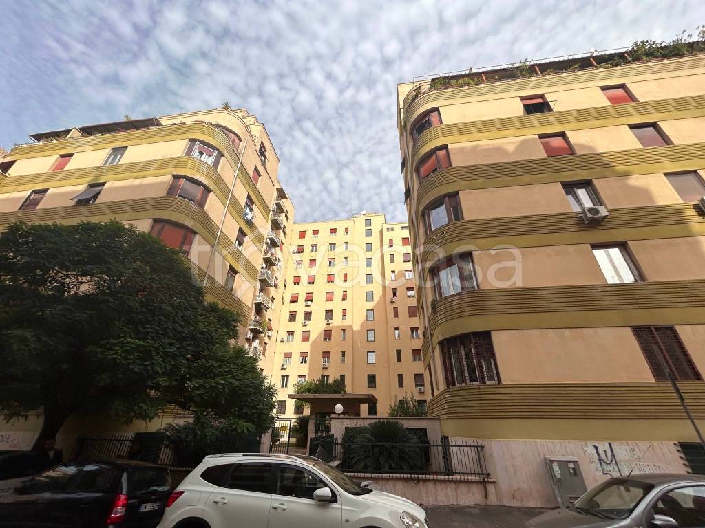 Appartamento in vendita a Roma via Paolo Paruta, 22