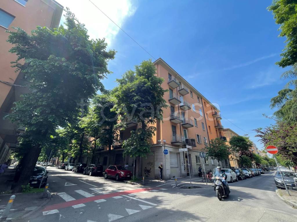 Appartamento in vendita a Bologna via Antonio Bondi