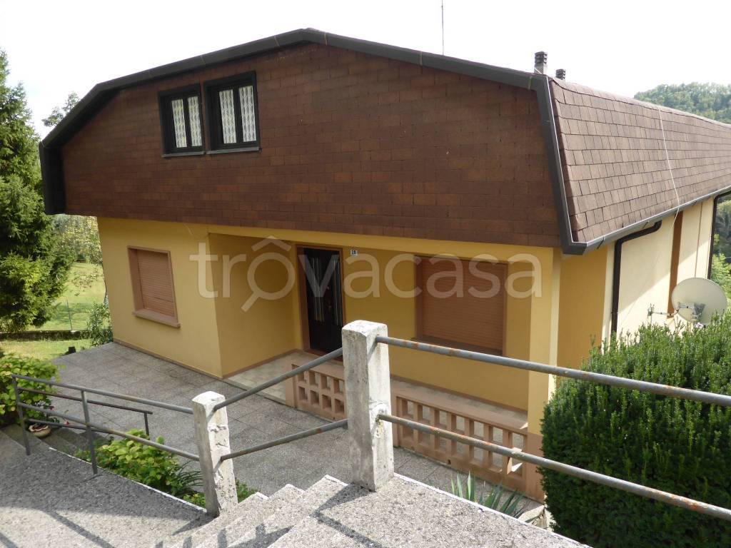 Villa in vendita a Pinzano al Tagliamento via Manazzons, 29