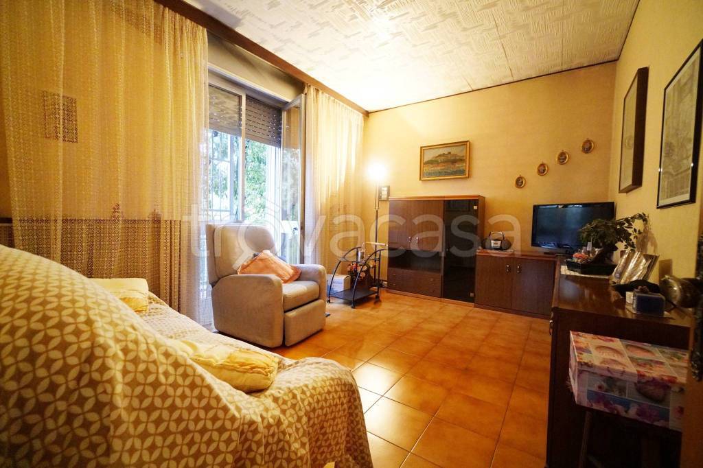 Appartamento in vendita a Cologno Monzese viale Lombardia, 83