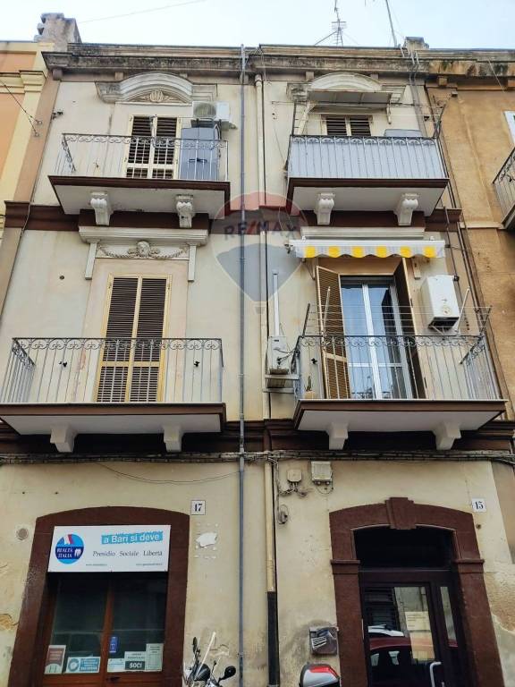 Appartamento in vendita a Bari via Francesco Petrelli, 15