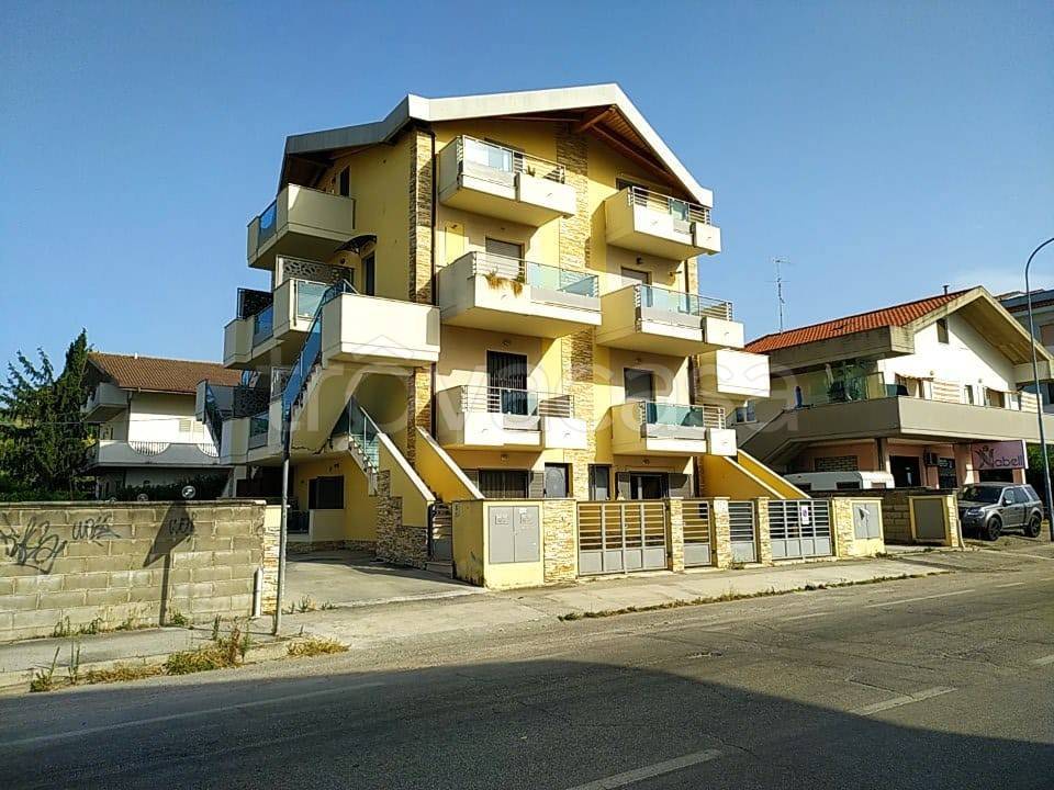 Appartamento in vendita a Montesilvano via Vestina, 489
