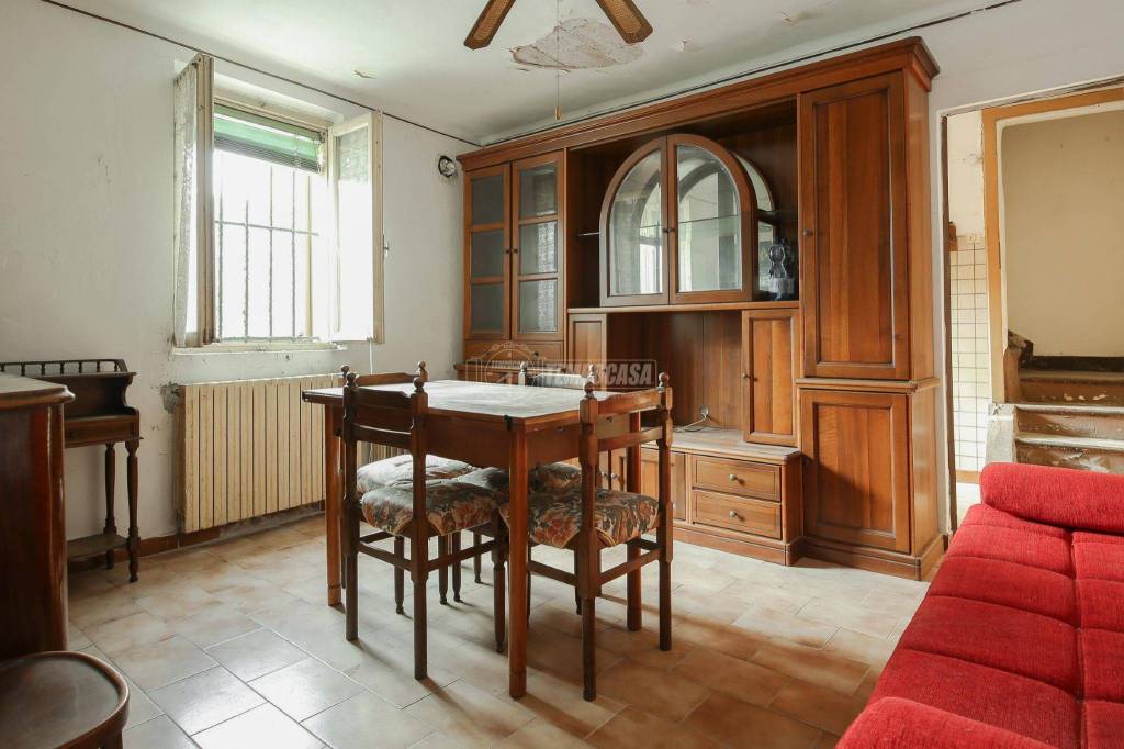 Casa Indipendente in vendita a Pessina Cremonese via Sigismondo Baroli