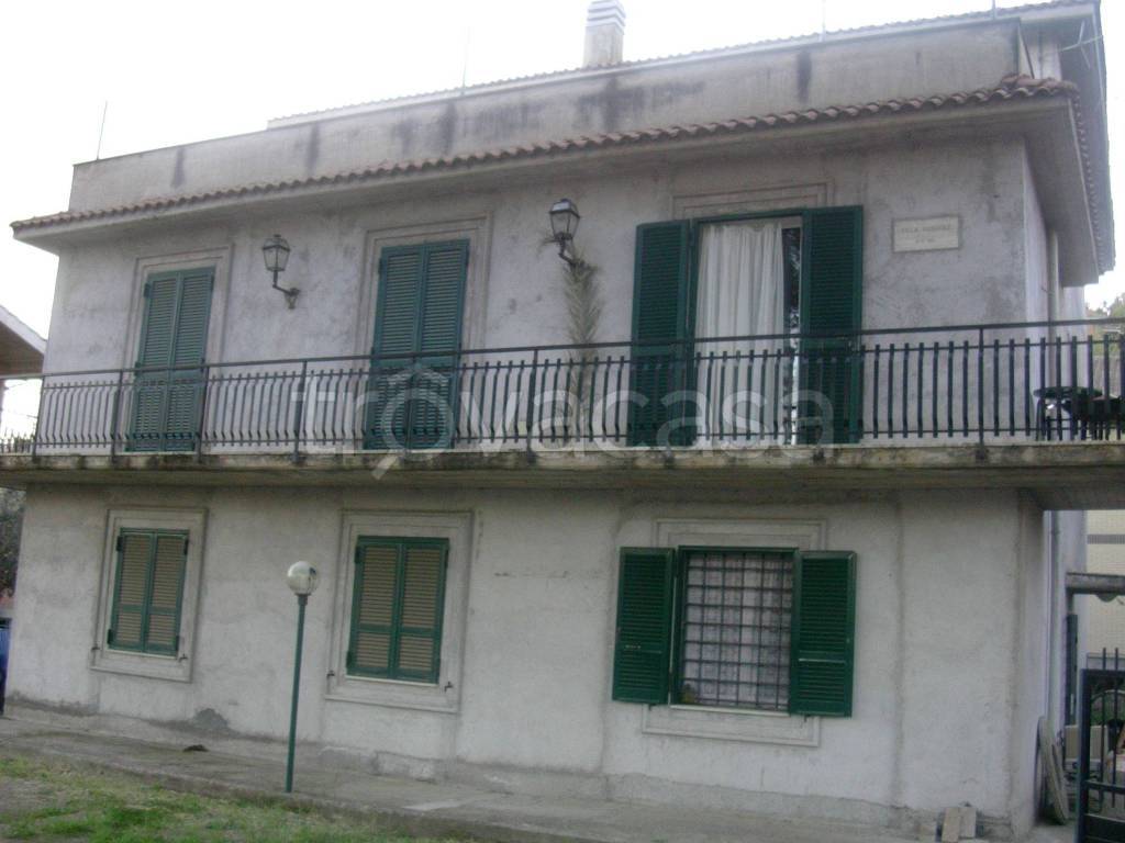 Appartamento in in vendita da privato a Roma via Aliprando Caprioli, 47