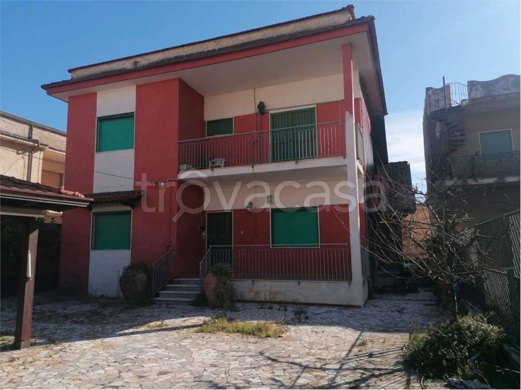 Villa Bifamiliare in vendita a Castel Volturno viale Fanzago