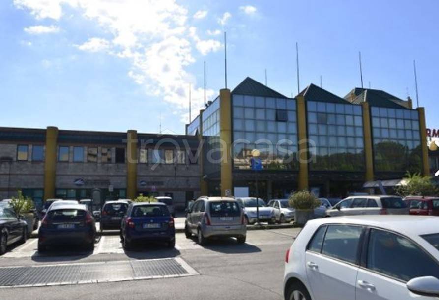 Ufficio in vendita a Terni via Montefiorino, 10