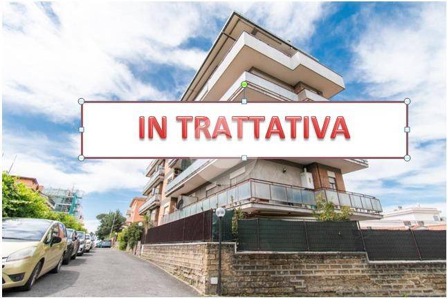 Appartamento in vendita a Roma via Augusto Tebaldi, 4