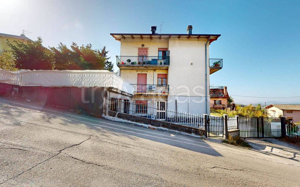 Appartamento in vendita a Zocca via g. Ronchi, Monteombraro 192