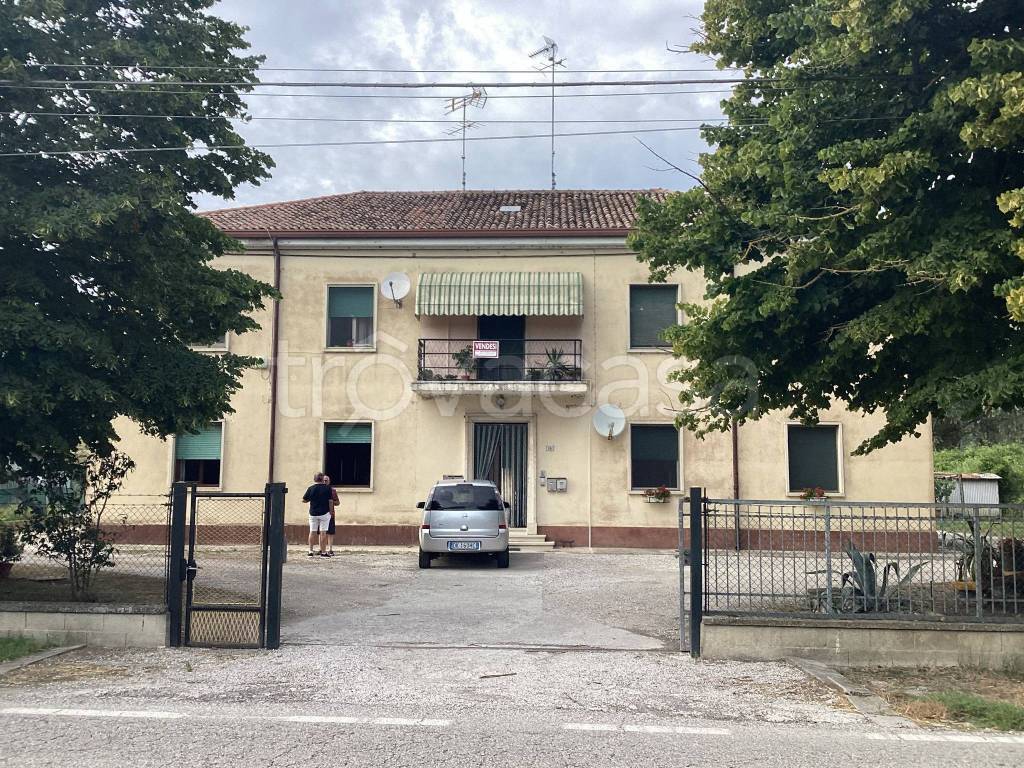 Appartamento in vendita a Porto Tolle via Venier, 19