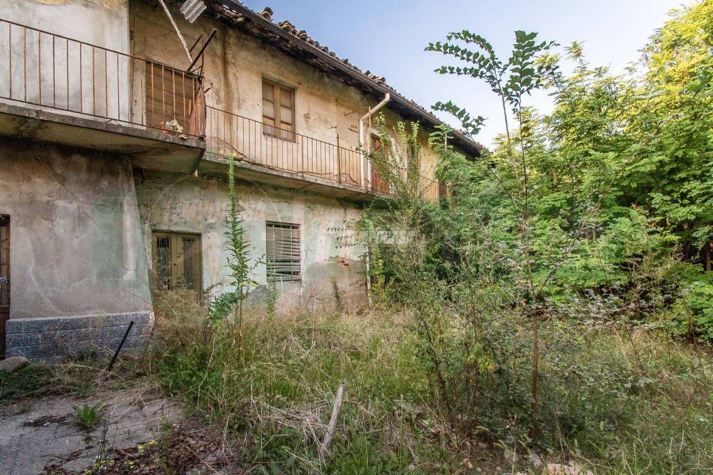 Casa Indipendente in vendita a Solbiate Olona via Olona