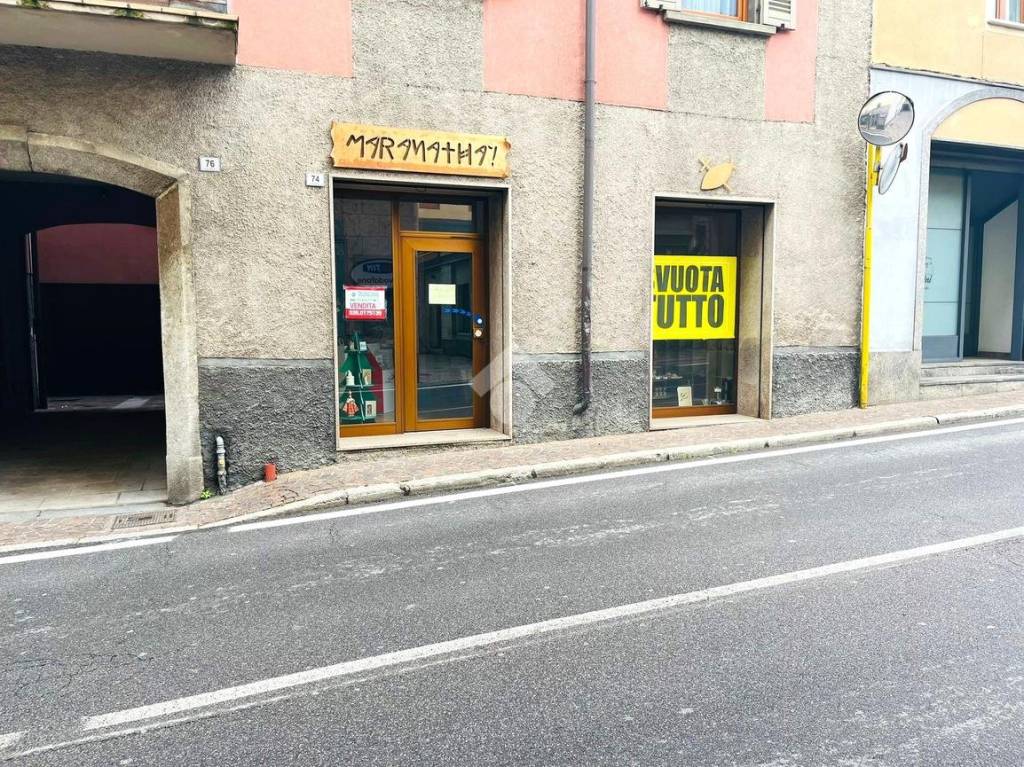 Negozio in vendita a Breno via Giuseppe Mazzini, 74