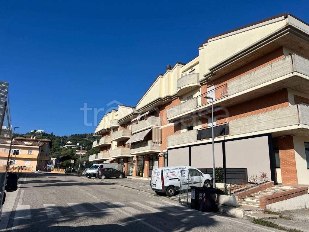 Appartamento in vendita a Tortoreto via Capri, 7