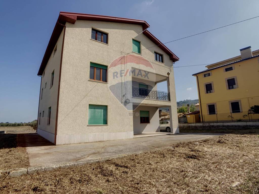 Casa Indipendente in vendita a Paglieta c/da Prangiarella, 44