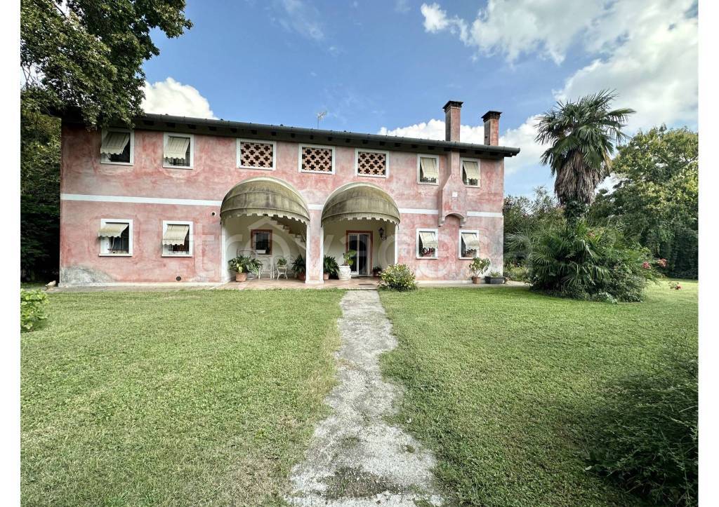 Villa in vendita a Roncade