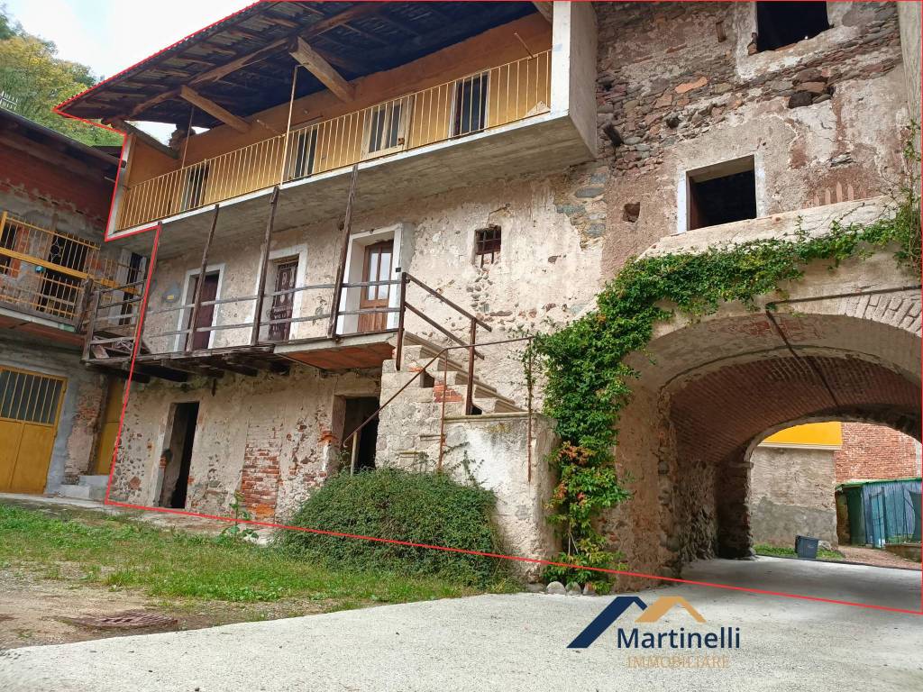 Casa Indipendente in vendita a Serravalle Sesia via Alessandro Torchio, 22