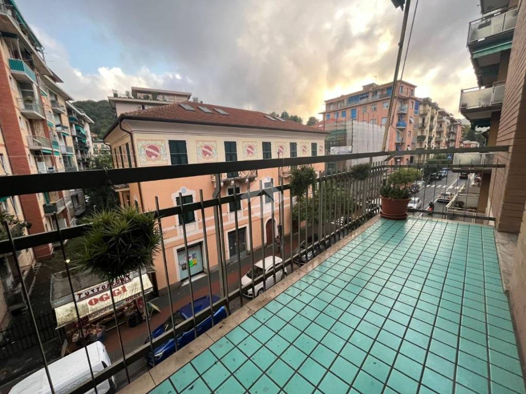 Appartamento in vendita a Rapallo via mameli