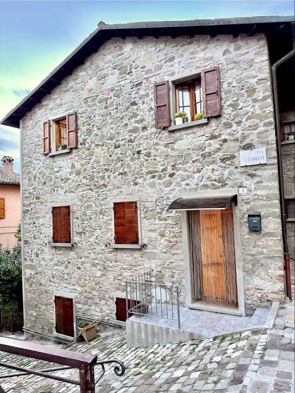 Villa Bifamiliare in in vendita da privato a Sant'Agata Feltria via Angelo Mariani, 2