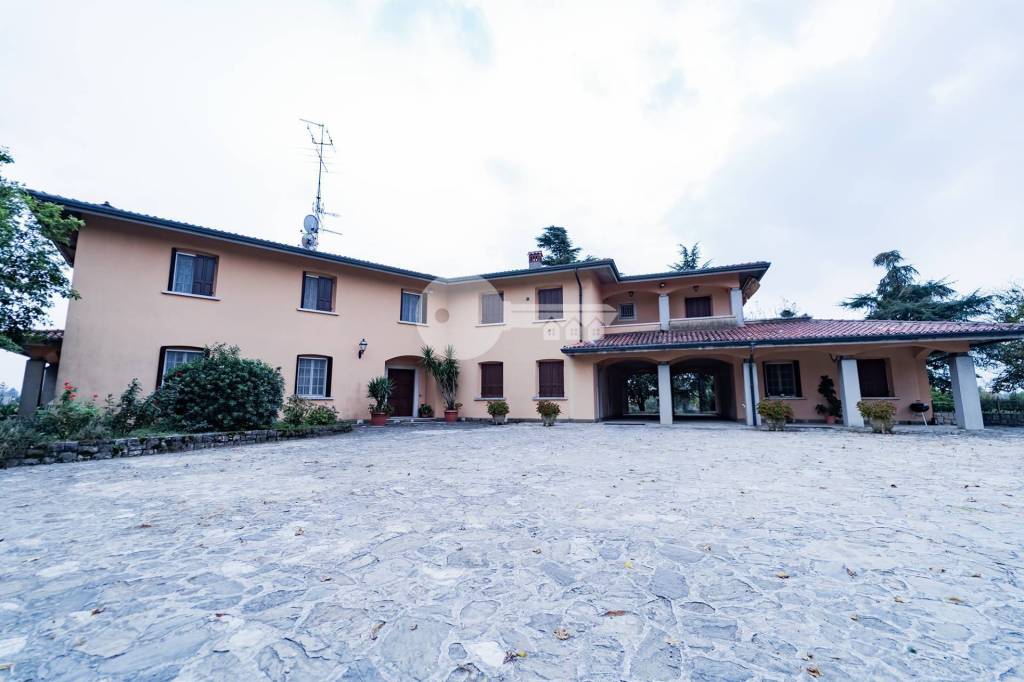 Villa in vendita a Calvisano via Brescia, 75/b