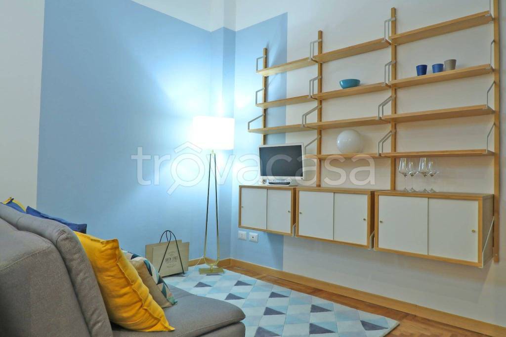 Appartamento in affitto a Milano viale Famagosta