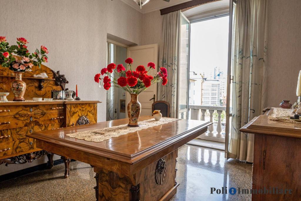 Appartamento in vendita a Genova via Archimede, 41
