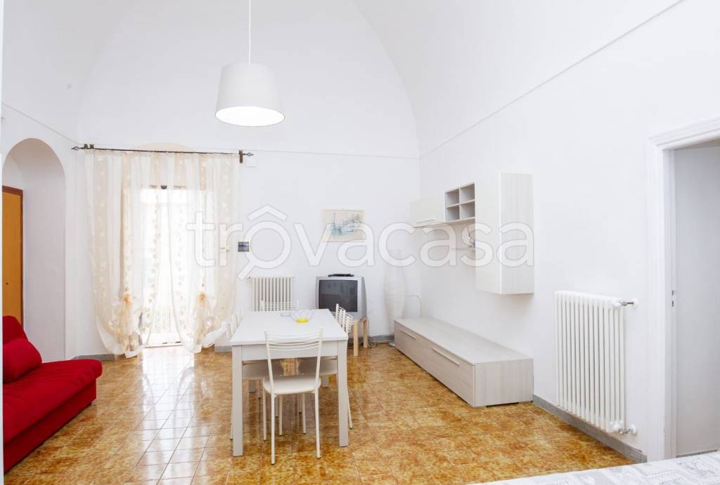 Appartamento in vendita a Vieste via Cesare Battisti