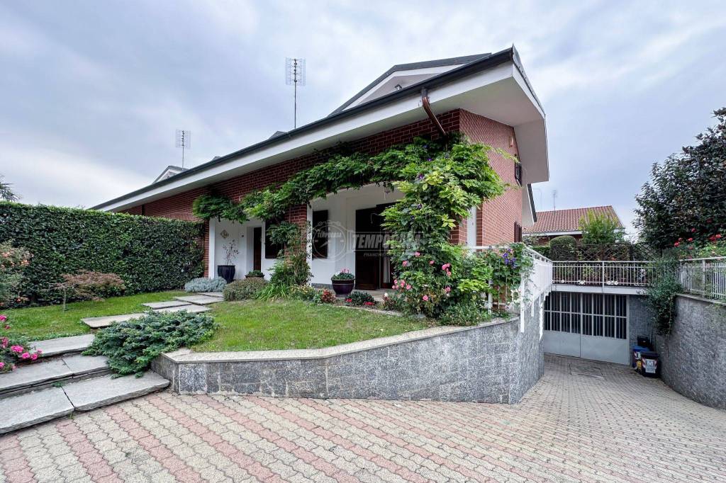 Villa in vendita a Orbassano via Sicilia