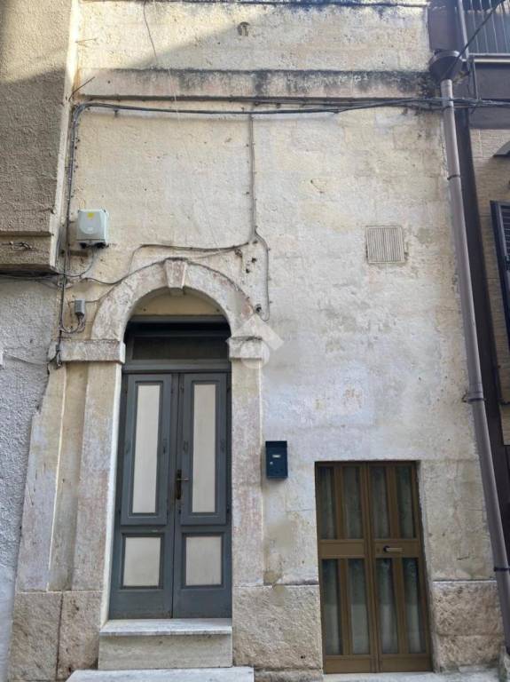 Casa Indipendente in vendita ad Altamura via Francesco Caracciolo